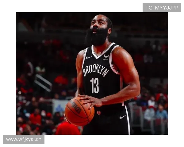 拜仁慕尼黑防守体系隐患显现，高压策略导致失位问题加剧